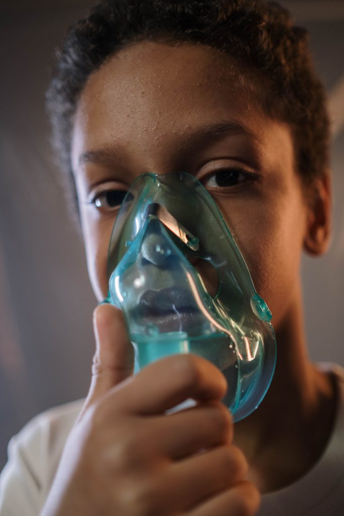 Asma-problemas respiratórios em crianças.

